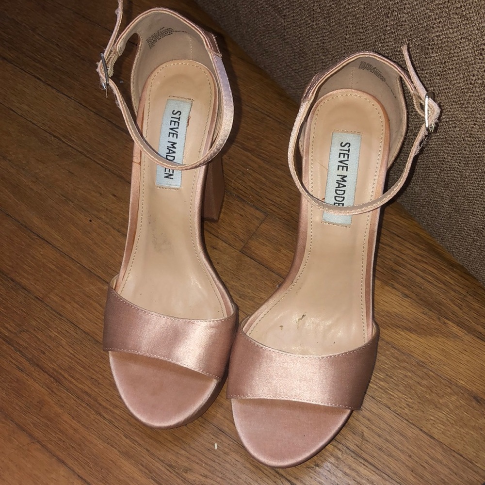 Pink satin Steve Madden heels